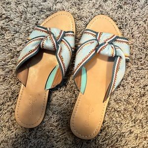 Universal Thread Knotted Sandal